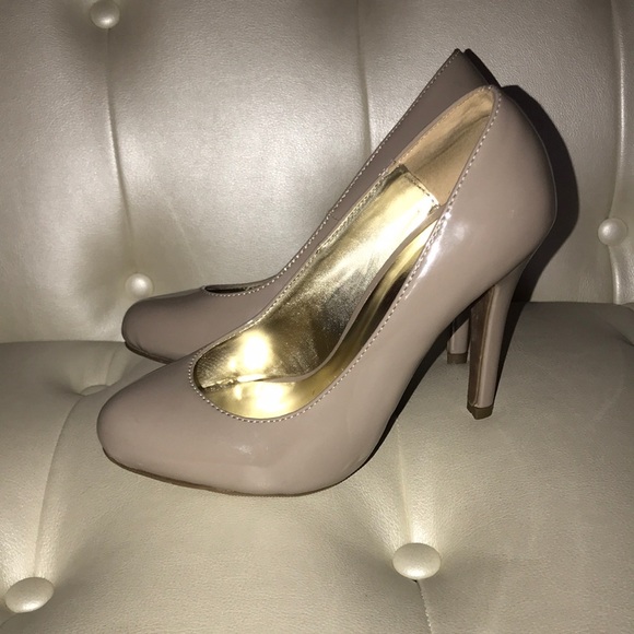 Bonnibel pumps - Picture 1 of 2